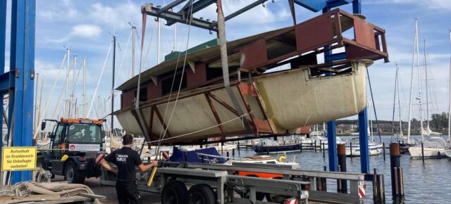 Die spannende Reise der team acht Bauform von Kiel nach Kappeln