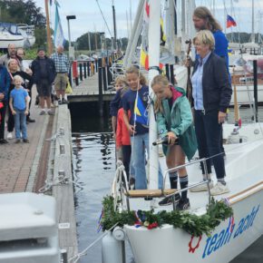 Taufe des 10. Bootes der Team 8-Bootsflotte in Kappeln an der Schlei